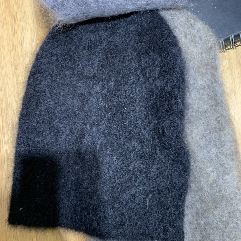 LE MASTERPLACE韓國直郵㊣女裝新品熱賣25秋冬帽子小羊皮絲綢Le masterpiece帽子圖色3