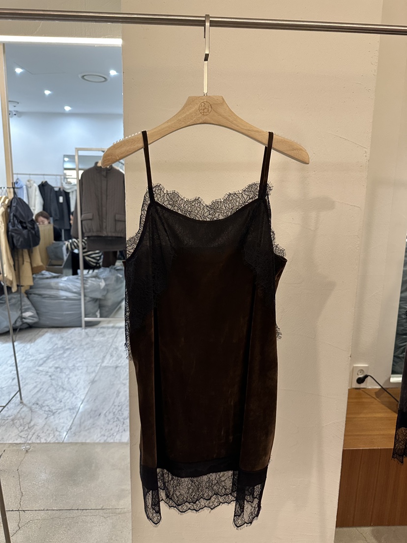 BPLAN東大門㊣代購女裝新品時尚人氣職業熱賣推薦連衣裙天鵝絨BPLAN連衣裙圖色2墨色