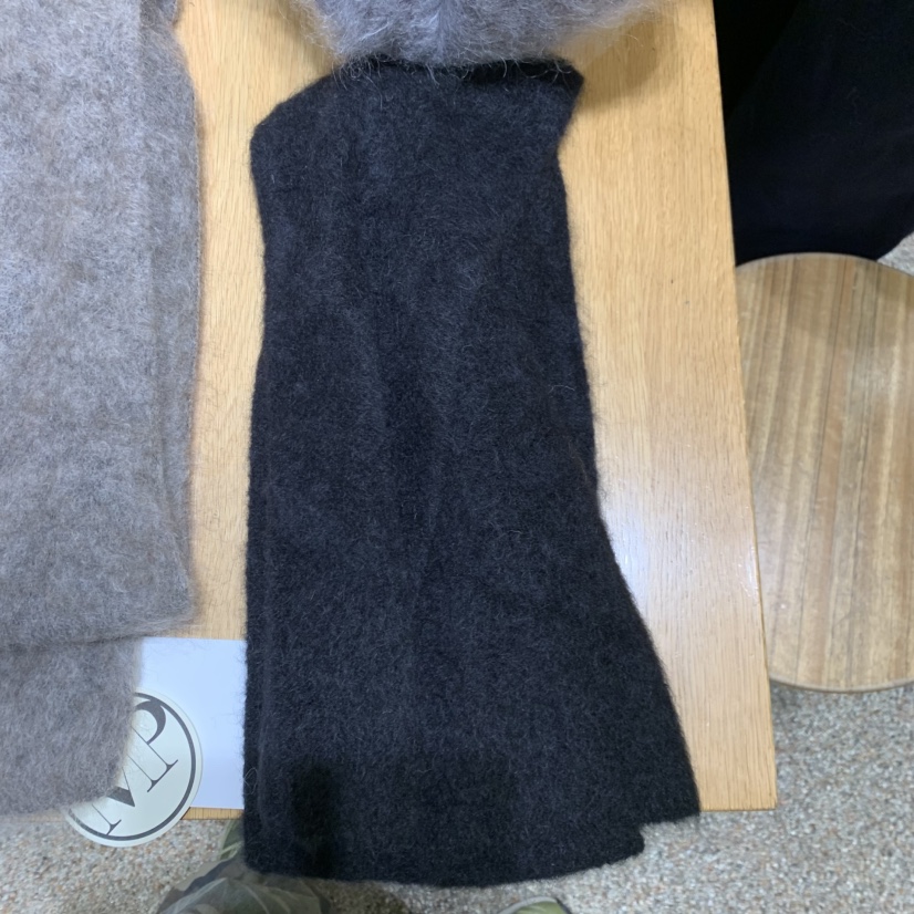 LE MASTERPLACE韓國直郵㊣女裝新款熱賣圍巾披肩絲綢圍巾絨Le masterpiece圍巾/披肩圖色2