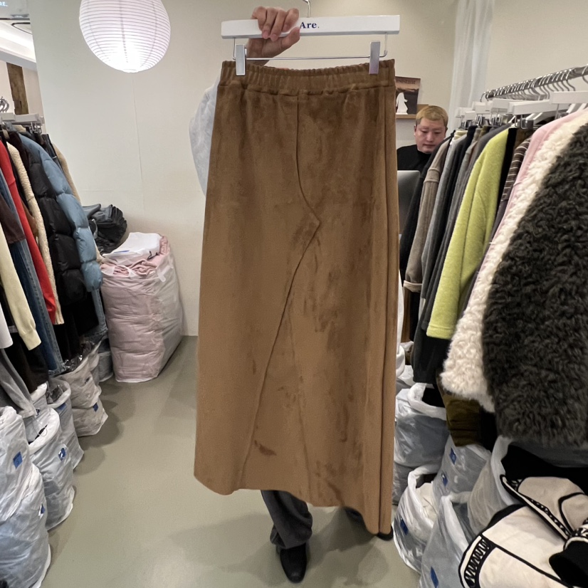ARE東大門㊣直郵女裝新款真品時尚熱賣25秋冬休閑長裙絨面革ARE YOU/ARE長裙圖色1