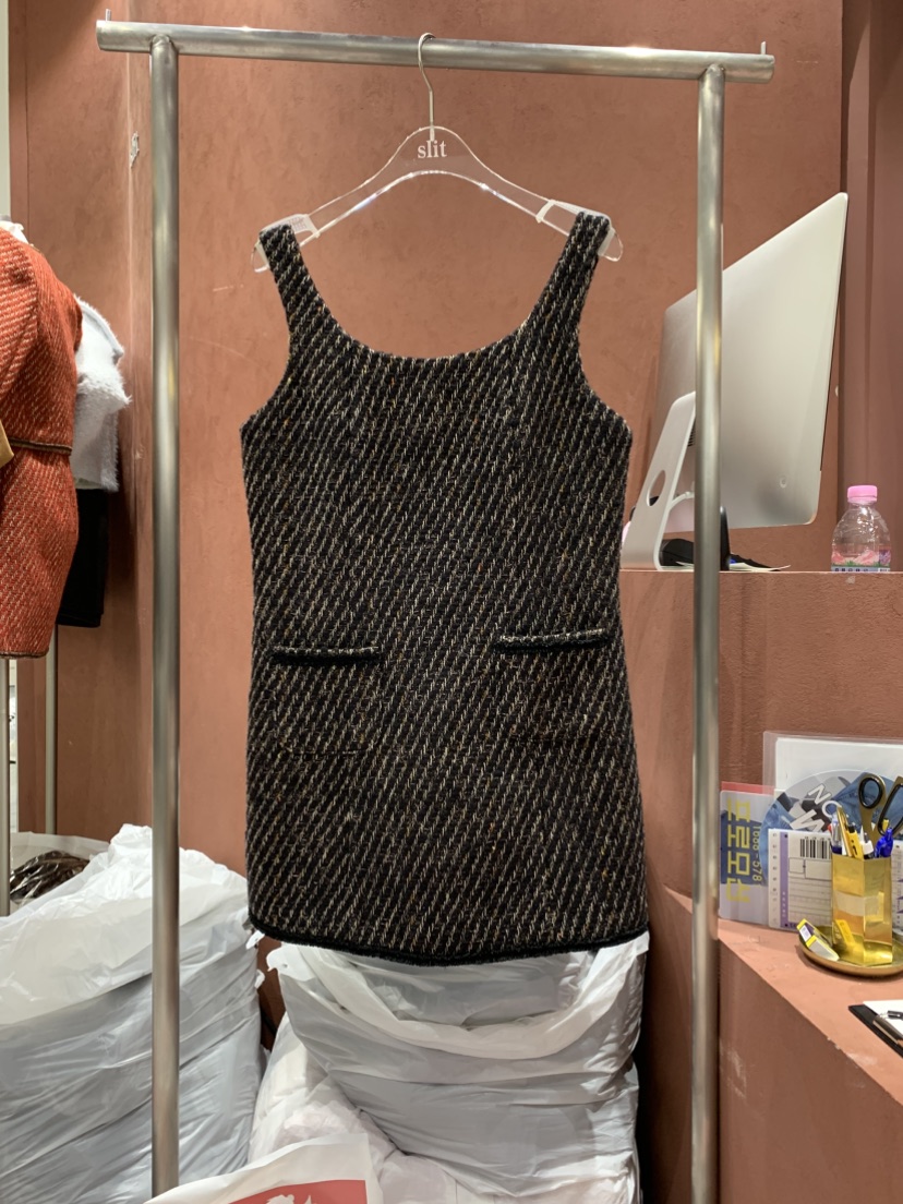 SLIT韓國代購㊣女士新款時尚推薦人氣25秋冬職業真品連衣裙SLIT連衣裙圖色2