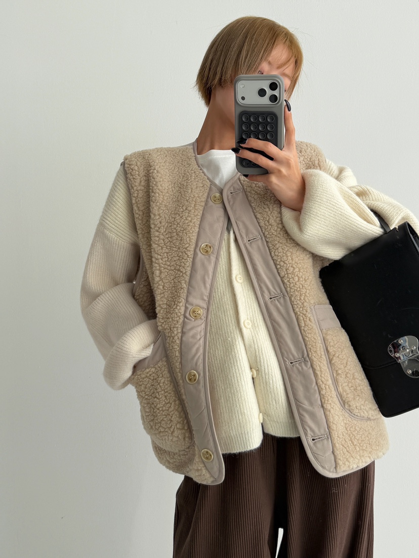 ANGLOG BEIGE東大門㊣實拍女士新款休閑熱賣推薦真品馬甲羊毛ANGLOG BEIGE馬甲