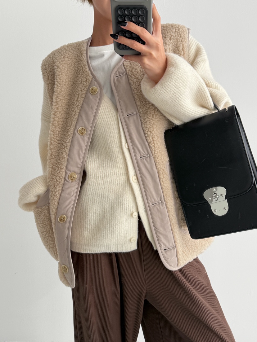 ANGLOG BEIGE東大門㊣實拍女士新款休閑熱賣推薦真品馬甲羊毛ANGLOG BEIGE馬甲