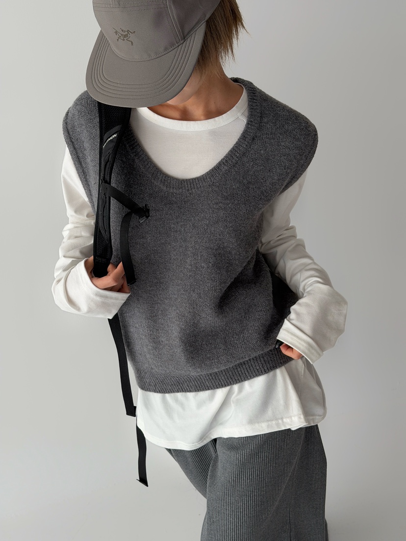 ANGLOG BEIGE韓國代購㊣女裝新款25秋冬人氣時尚推薦吊帶背心ANGLOG BEIGE吊帶/背心