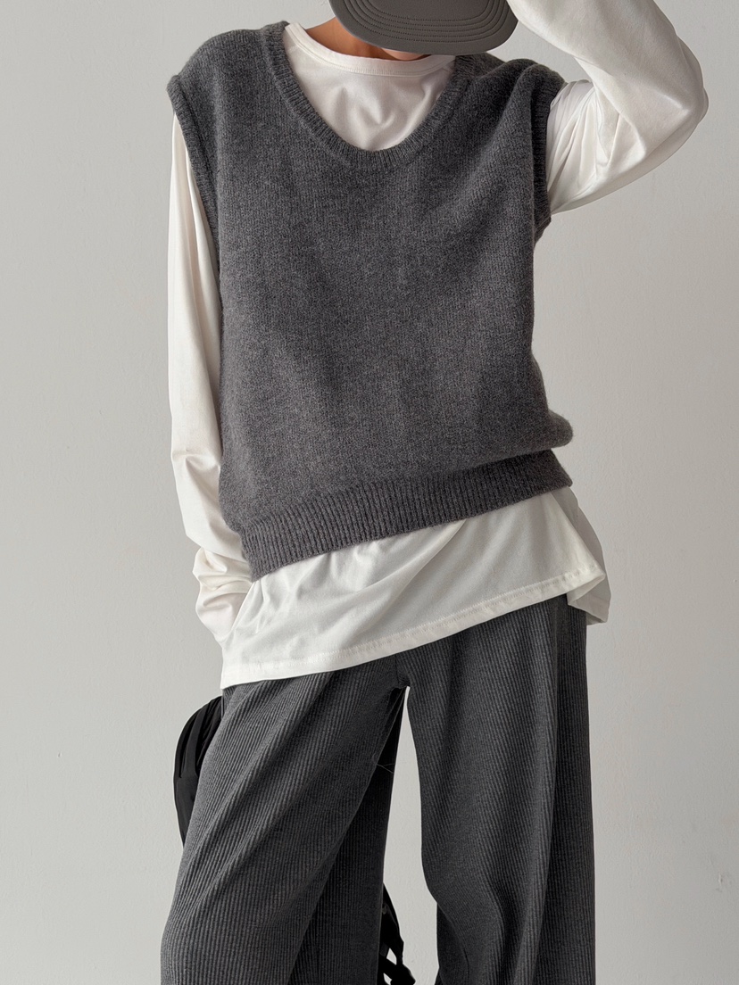 ANGLOG BEIGE韓國代購㊣女裝新款25秋冬人氣時尚推薦吊帶背心ANGLOG BEIGE吊帶/背心