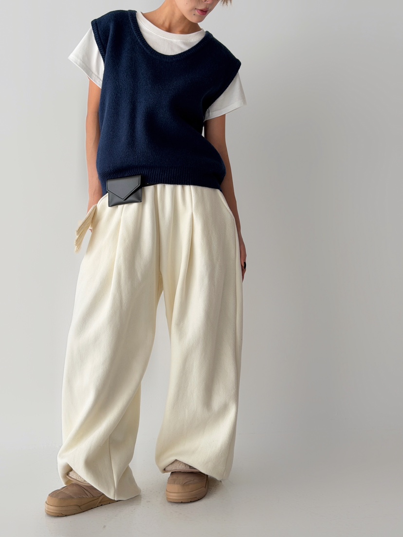 ANGLOG BEIGE韓國代購㊣女裝新款25秋冬人氣時尚推薦吊帶背心ANGLOG BEIGE吊帶/背心