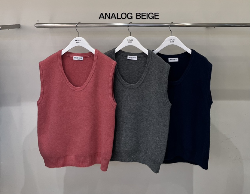 ANGLOG BEIGE韓國代購㊣女裝新款25秋冬人氣時尚推薦吊帶背心ANGLOG BEIGE吊帶/背心