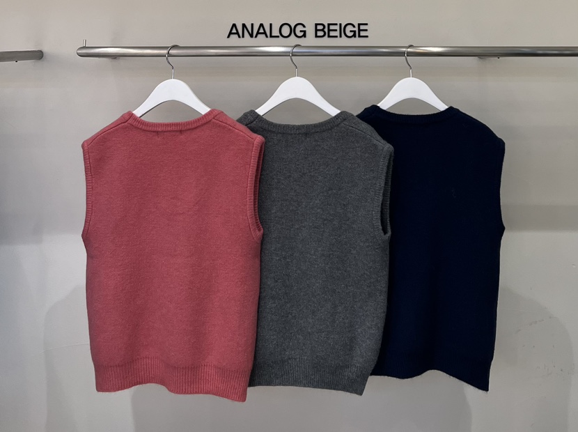 ANGLOG BEIGE韓國代購㊣女裝新款25秋冬人氣時尚推薦吊帶背心ANGLOG BEIGE吊帶/背心