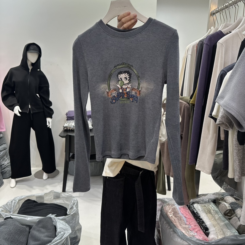 VISUAL SPACE東大門㊣直郵女士新品人氣推薦25秋冬長袖T恤VISUAL SPACE長袖T恤圖色1磨毛