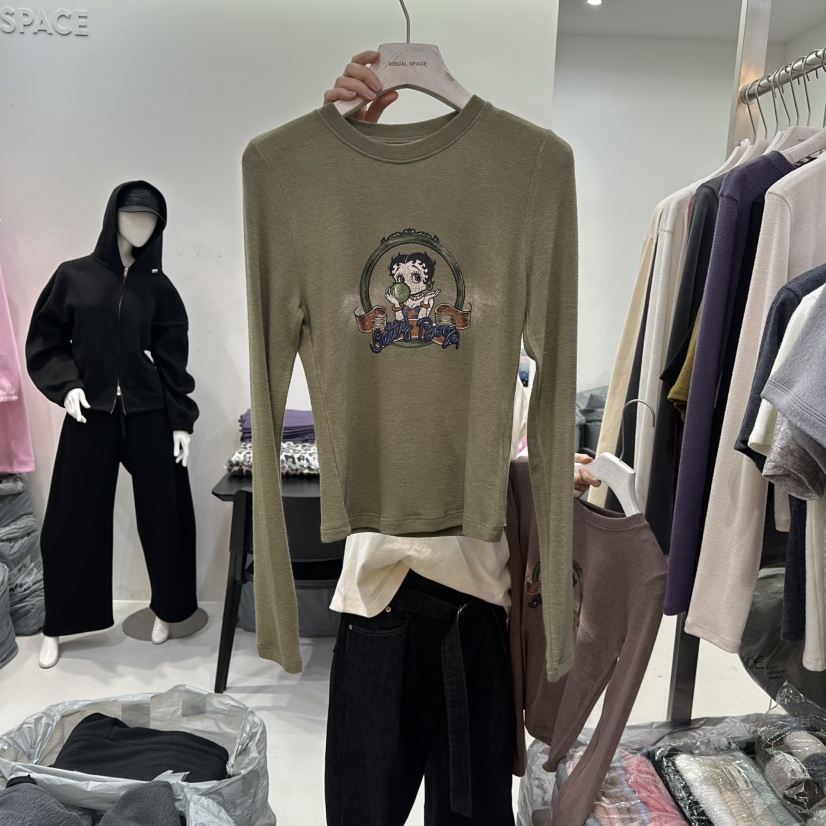 VISUAL SPACE東大門㊣直郵女士新品人氣推薦25秋冬長袖T恤VISUAL SPACE長袖T恤圖色2