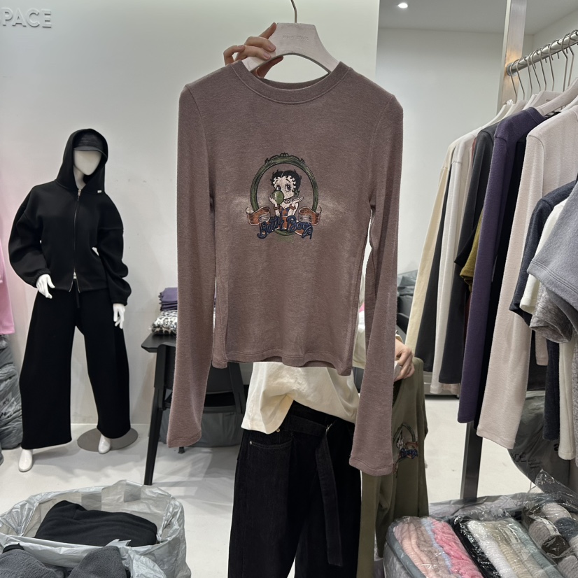 VISUAL SPACE東大門㊣直郵女士新品人氣推薦25秋冬長袖T恤VISUAL SPACE長袖T恤圖色3