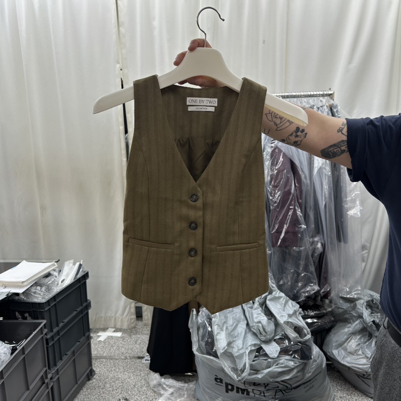 ONEBYTWO東大門㊣直郵女士新款熱賣休閑25秋冬真品時尚馬甲ONE BY TWO馬甲圖色2