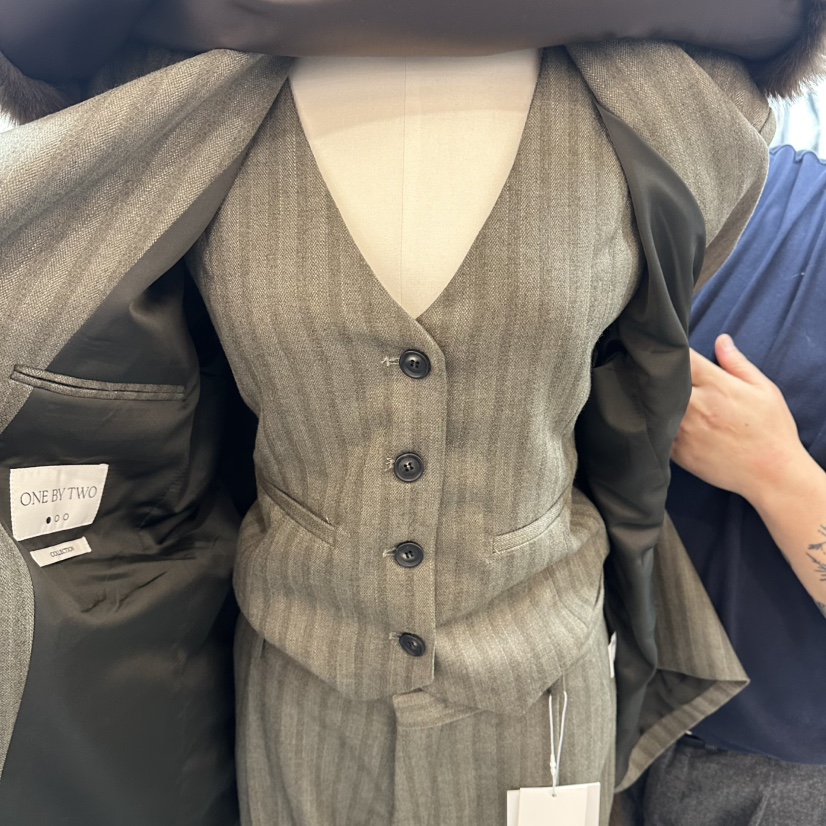 ONEBYTWO東大門㊣直郵女士新款熱賣休閑25秋冬真品時尚馬甲ONE BY TWO馬甲圖色3