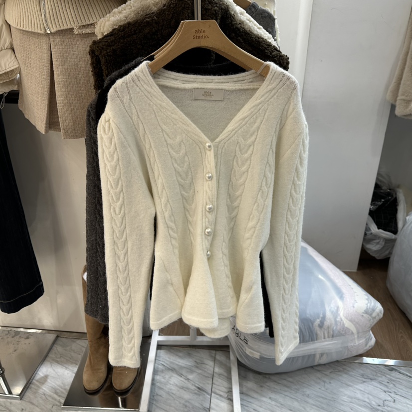 ABLESTUDIO東大門㊣代購女士新品25秋冬人氣推薦熱賣針織衫ABLESTUDIO針織衫圖色1