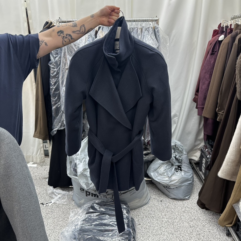 ONEBYTWO韓國代購㊣女裝新款真品熱賣短款大衣含腰帶雙排扣ONE BY TWO短款大衣圖色3