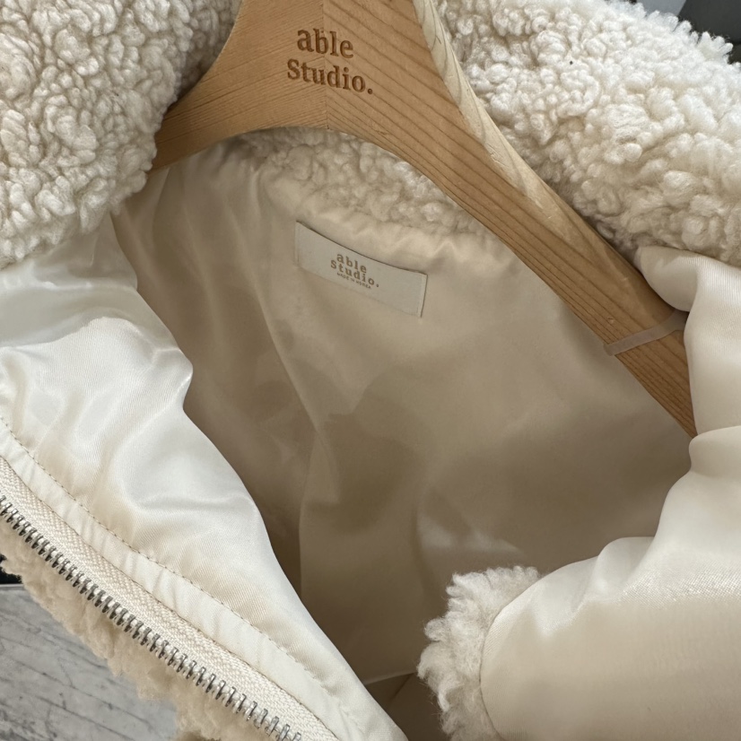 ABLESTUDIO東大門㊣代購女士新款時尚熱賣真品人氣馬甲口袋ABLESTUDIO馬甲