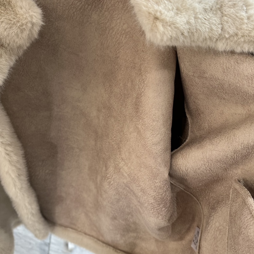 ABLESTUDIO東大門㊣代購女士新款休閑職業真品短款大衣貂皮ABLESTUDIO短款大衣