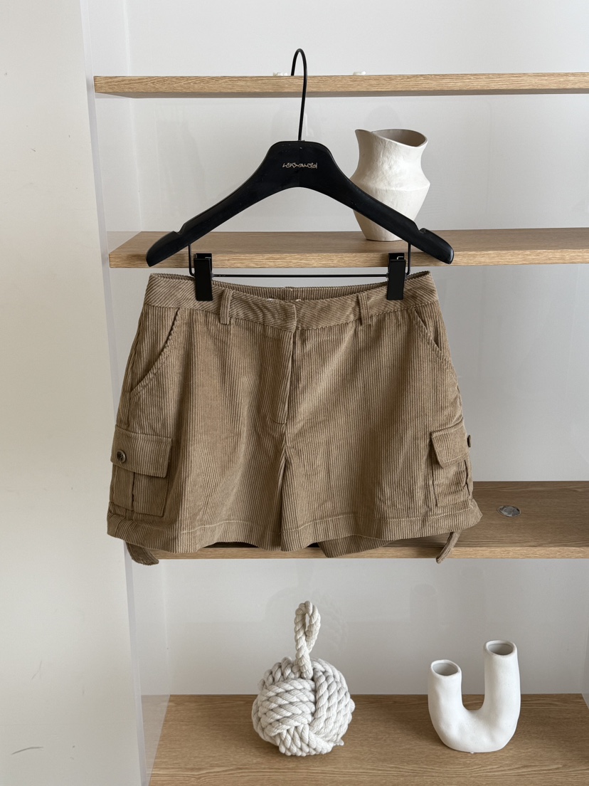 LARCENCICL韓國直郵㊣女裝新款休閑時尚25秋冬熱賣短褲燈芯絨LARCENCICL短褲圖色1