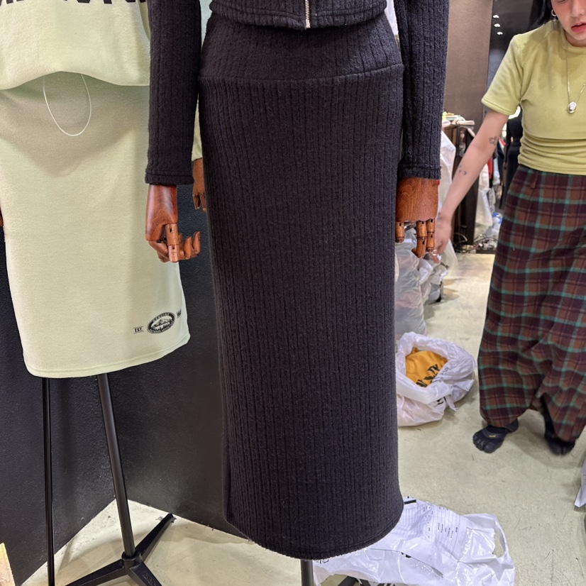 CHAVI東大門㊣實拍女裝新款熱賣真品時尚休閑人氣25秋冬長裙CHAVI長裙