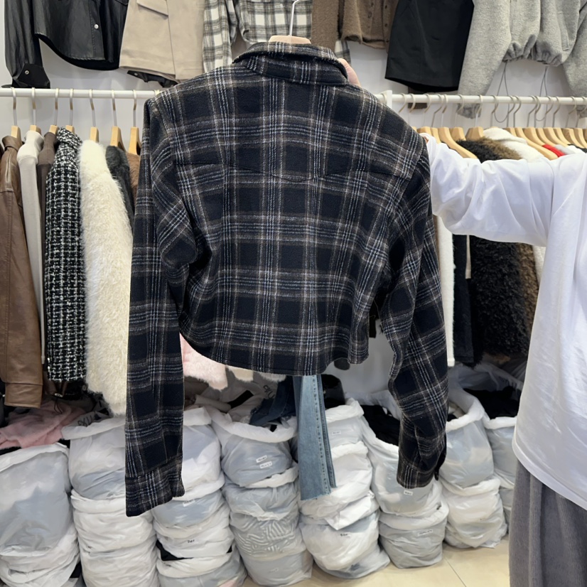 Q C東大門㊣實拍女裝新品休閑25秋冬真品熱賣襯衫蕾絲衫格紋Republlc of qc襯衫/蕾絲衫