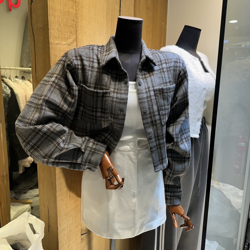 Q C東大門㊣實拍女裝新品休閑25秋冬真品熱賣襯衫蕾絲衫格紋Republlc of qc襯衫/蕾絲衫圖色2