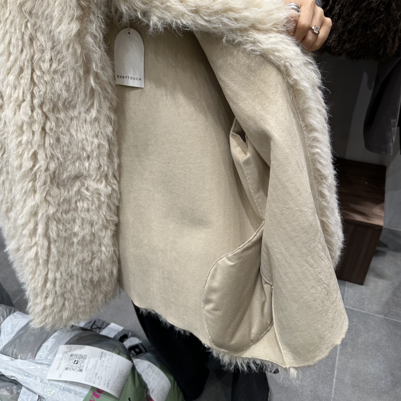 BABYTOUCH東大門㊣實拍女裝新品熱賣真品推薦時尚人氣短款大衣BABYTOUCH短款大衣