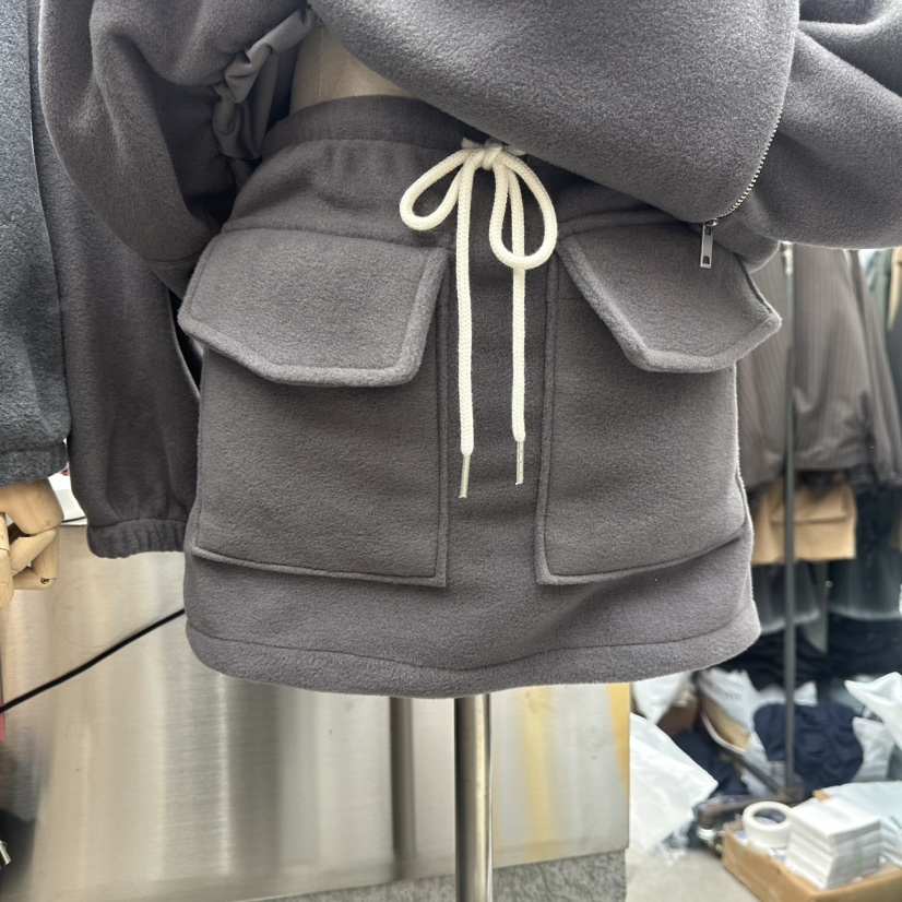 EXIT韓國代購㊣女士新品推薦時尚25秋冬職業休閑裙褲口袋抓絨EXIT裙褲圖色2