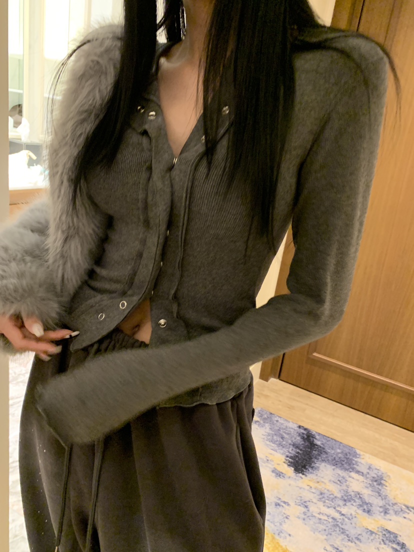 BADCALM東大門㊣實拍女士新品推薦25秋冬熱賣人氣時尚長袖T恤BADCALM長袖T恤