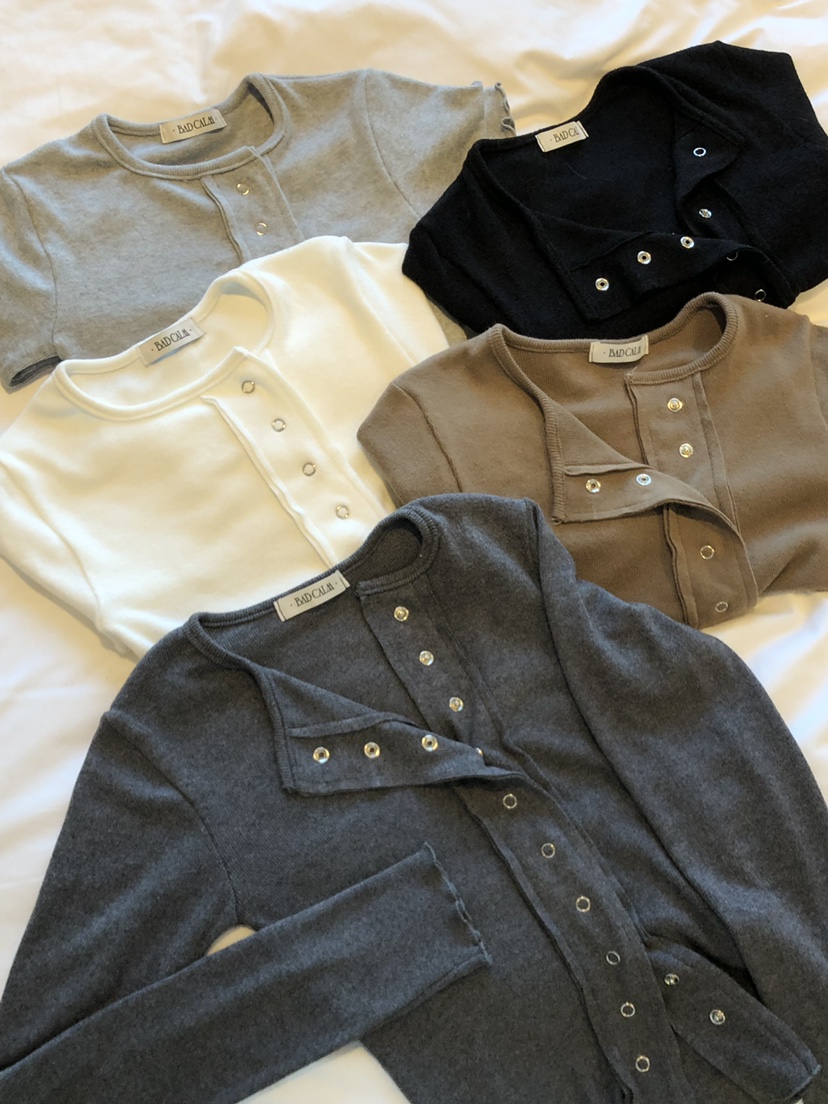 BADCALM東大門㊣實拍女士新品推薦25秋冬熱賣人氣時尚長袖T恤BADCALM長袖T恤