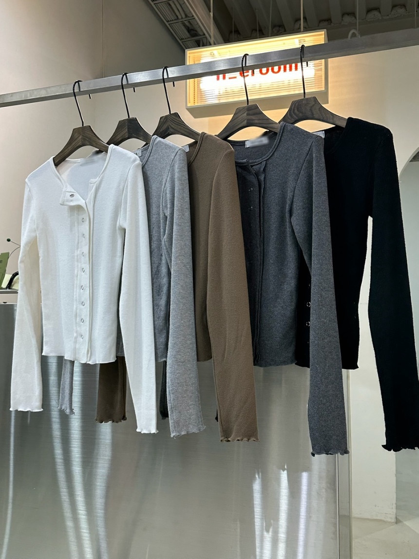 BADCALM東大門㊣實拍女士新品推薦25秋冬熱賣人氣時尚長袖T恤BADCALM長袖T恤