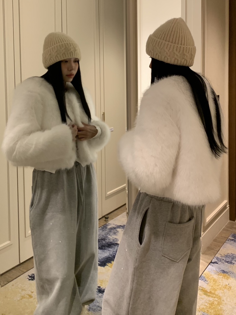 BADCALM韓國代購㊣女裝新品時尚休閑人氣熱賣短款大衣毛皮狐貍BADCALM短款大衣