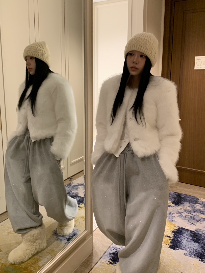 BADCALM韓國代購㊣女裝新品時尚休閑人氣熱賣短款大衣毛皮狐貍BADCALM短款大衣