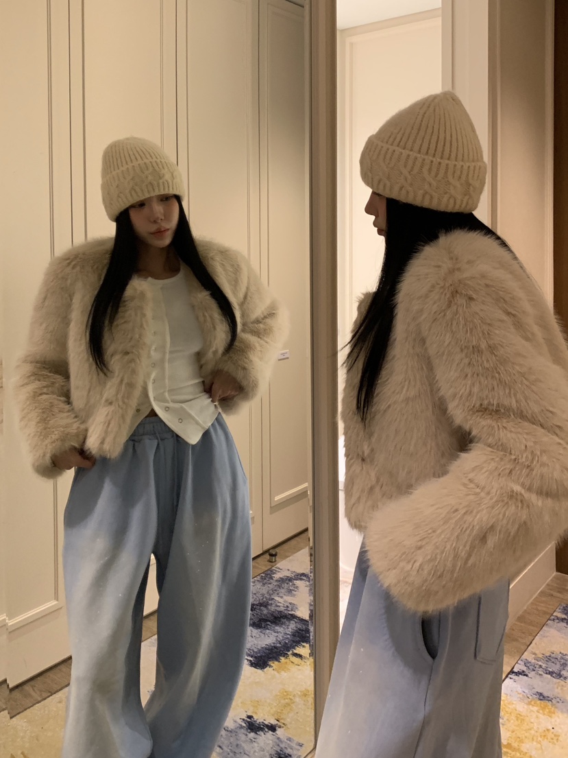 BADCALM韓國代購㊣女裝新品時尚休閑人氣熱賣短款大衣毛皮狐貍BADCALM短款大衣