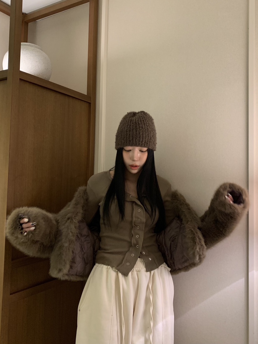 BADCALM韓國代購㊣女裝新品時尚休閑人氣熱賣短款大衣毛皮狐貍BADCALM短款大衣