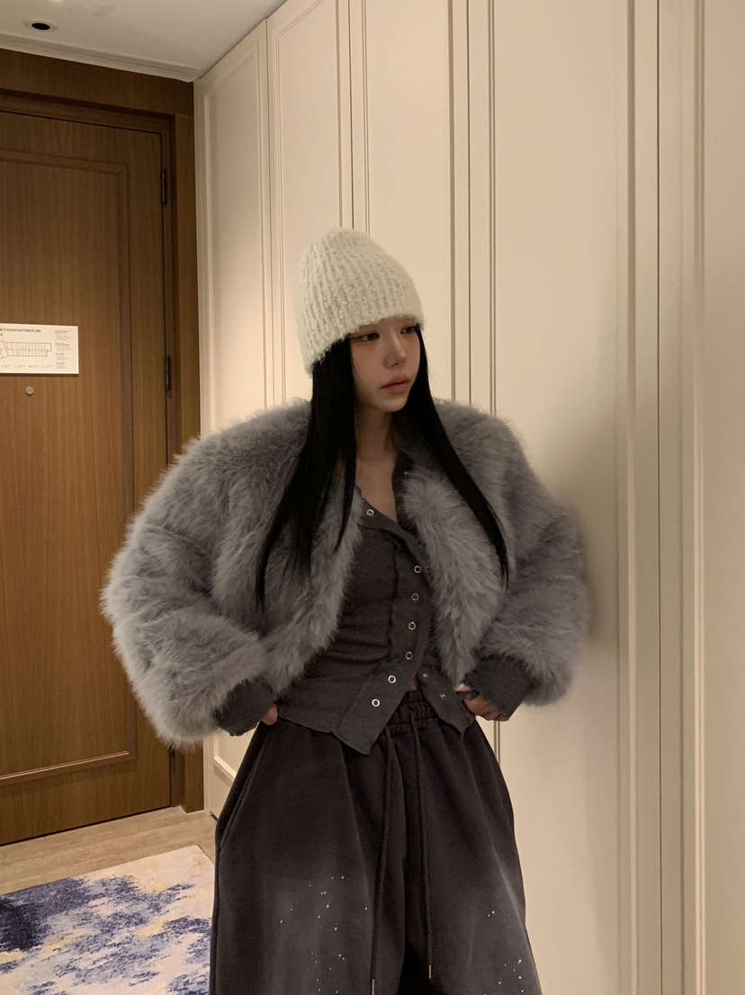 BADCALM韓國代購㊣女裝新品時尚休閑人氣熱賣短款大衣毛皮狐貍BADCALM短款大衣