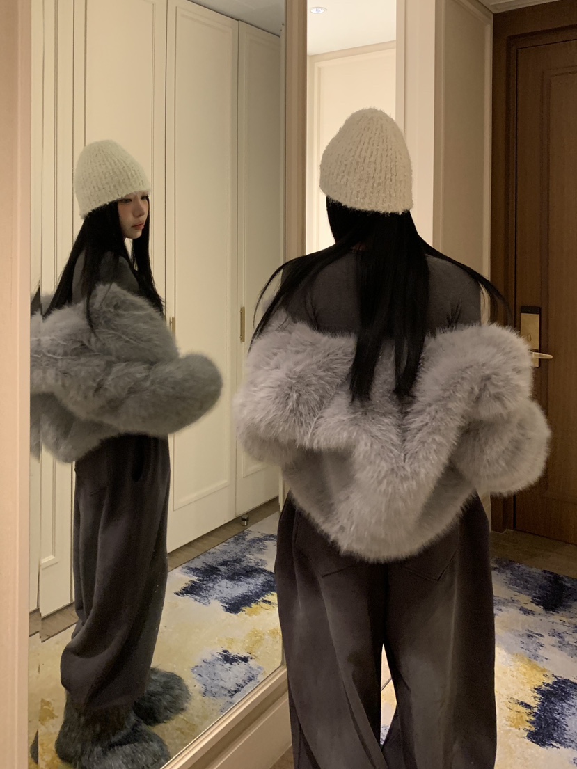 BADCALM韓國代購㊣女裝新品時尚休閑人氣熱賣短款大衣毛皮狐貍BADCALM短款大衣