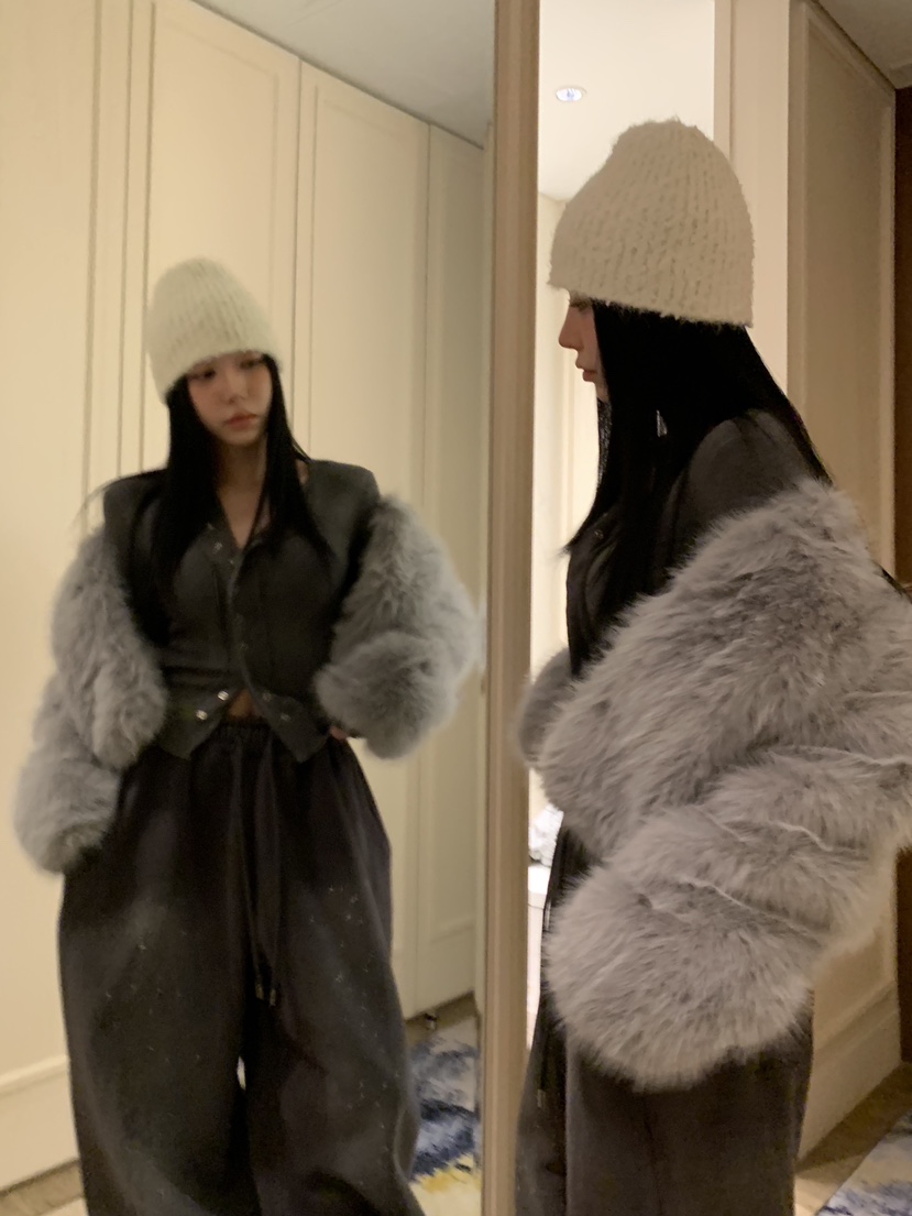 BADCALM韓國代購㊣女裝新品時尚休閑人氣熱賣短款大衣毛皮狐貍BADCALM短款大衣