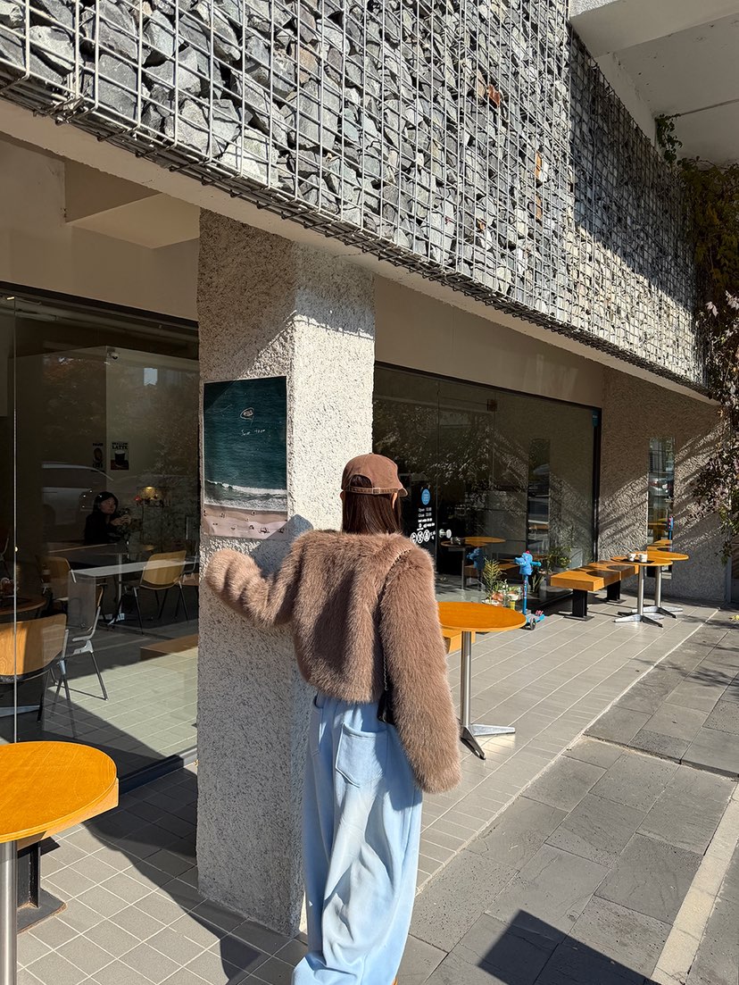 BADCALM韓國代購㊣女裝新品時尚休閑人氣熱賣短款大衣毛皮狐貍BADCALM短款大衣