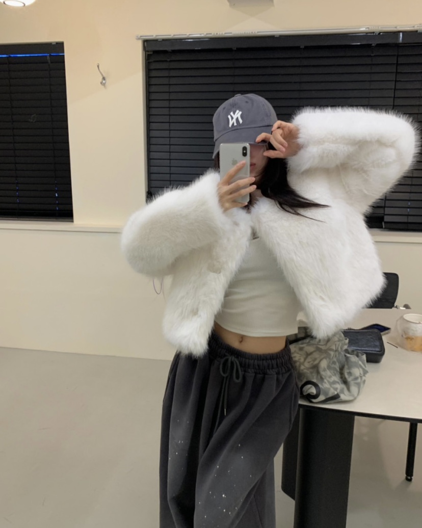 BADCALM韓國代購㊣女裝新品時尚休閑人氣熱賣短款大衣毛皮狐貍BADCALM短款大衣