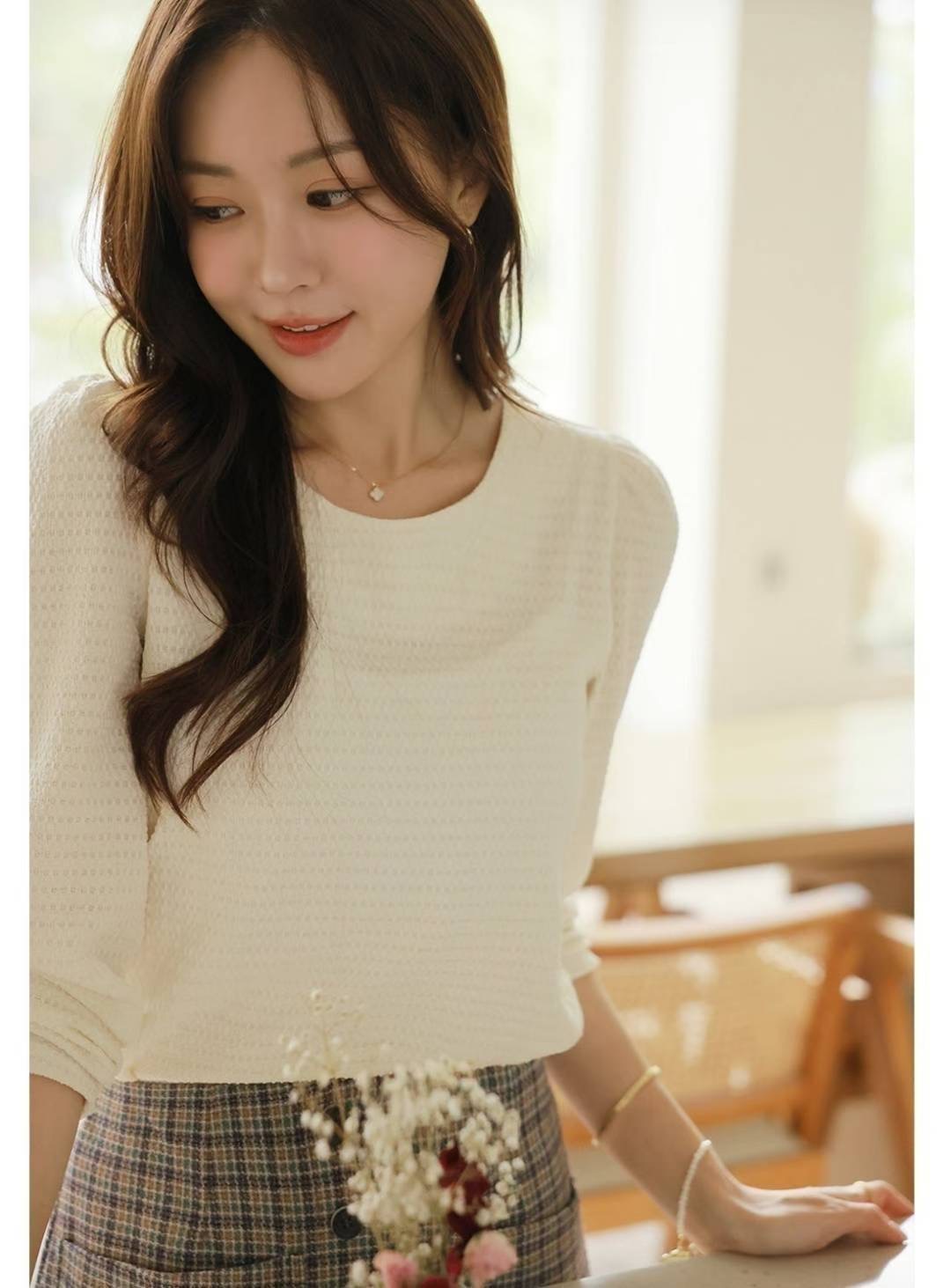 OLIVIA東大門㊣實拍女裝新品真品休閑職業推薦25秋冬長袖T恤刺繡OLIVIA長袖T恤圖色2