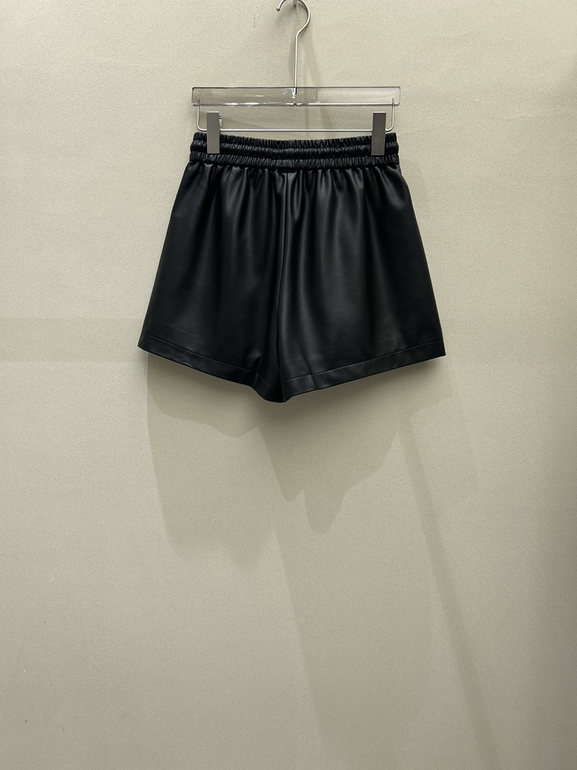 LATTE-P東大門㊣代購女士新款人氣時尚真品推薦25秋冬短褲LATTE-P短褲