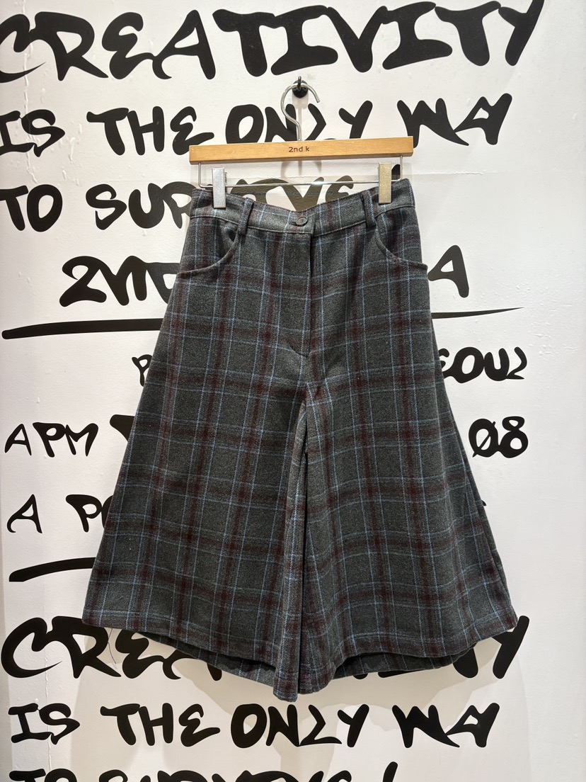 2ND K韓國代購㊣女裝新品休閑真品人氣推薦時尚25秋冬短褲2ND K短褲圖色2