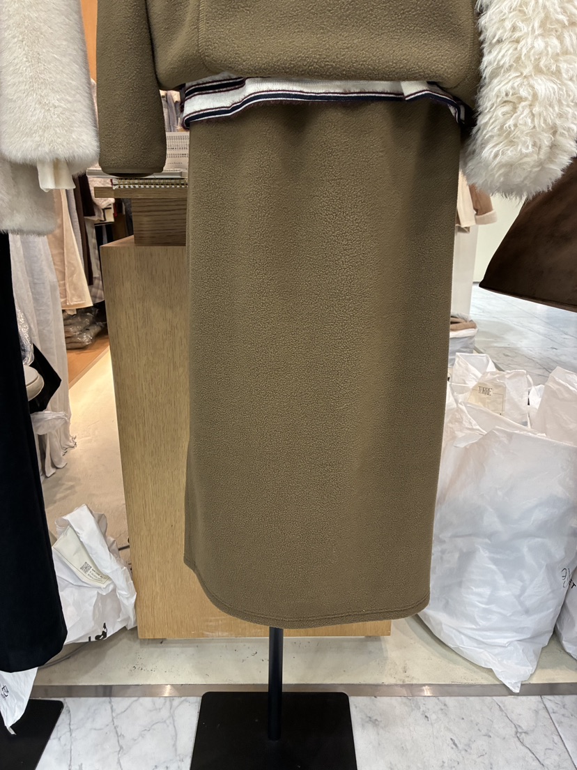 TORRE東大門㊣代購女士新品真品時尚推薦職業25秋冬人氣長裙TORRE長裙圖色1