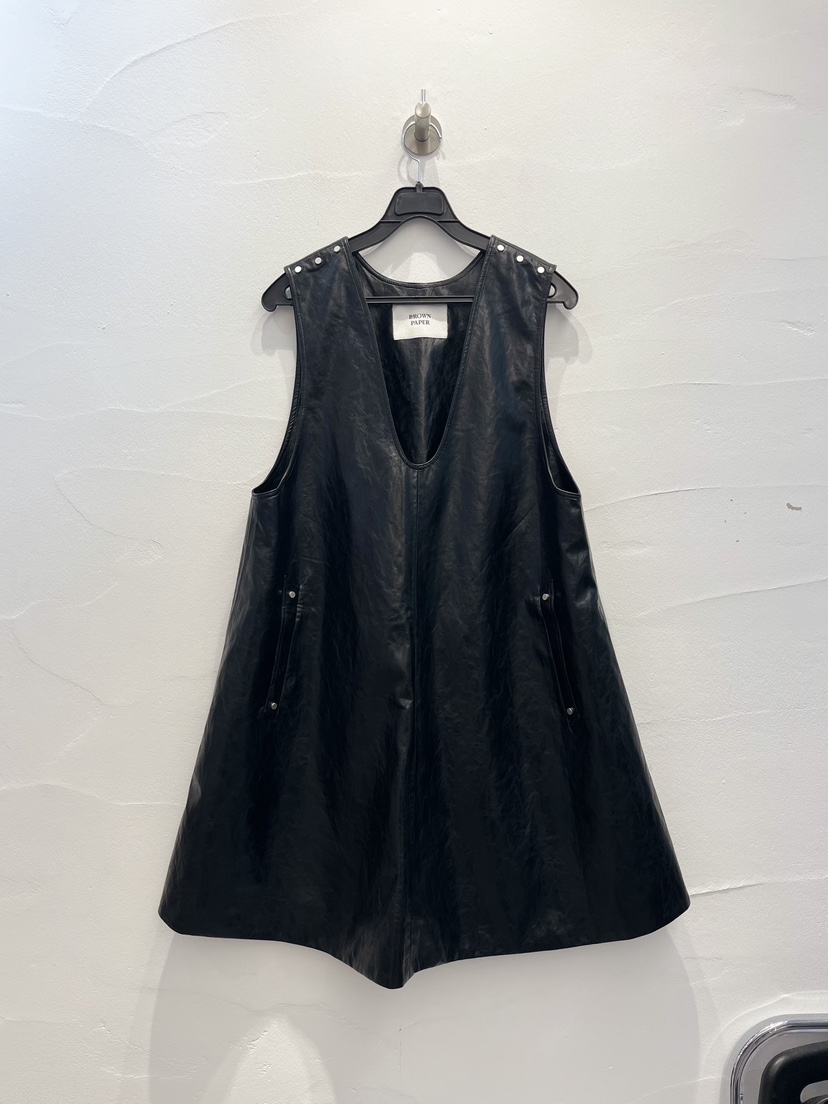 BROWN PAPER-S東大門㊣代購女士新款職業真品休閑連衣裙皮革BROWN PAPER-S連衣裙圖色2黑色