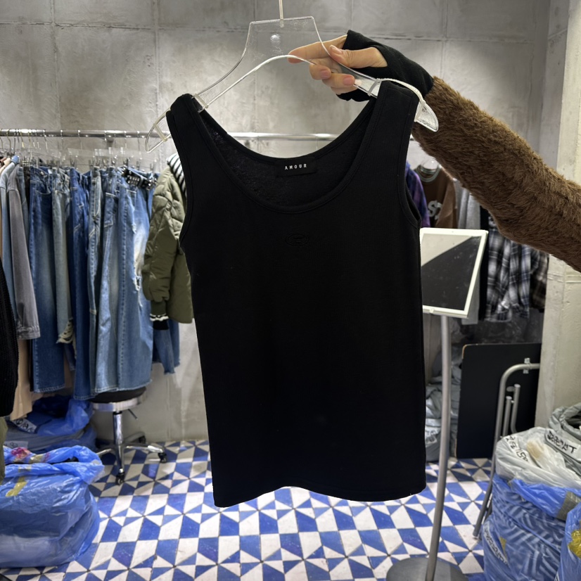 AMOUR東大門㊣代購女裝新品人氣25秋冬熱賣真品推薦吊帶背心AMOUR吊帶/背心圖色2