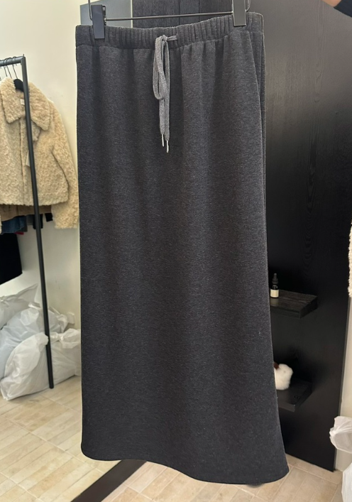 MOANI韓國直郵㊣女裝新款時尚休閑人氣熱賣25秋冬職業長裙加絨MOANI長裙圖色1