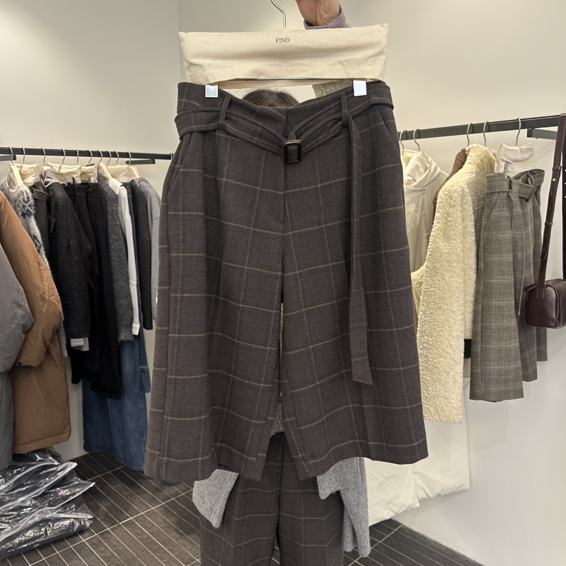 FIND-P東大門㊣實拍女士新品真品職業熱賣休閑25秋冬短褲含腰帶FIND-P短褲圖色2