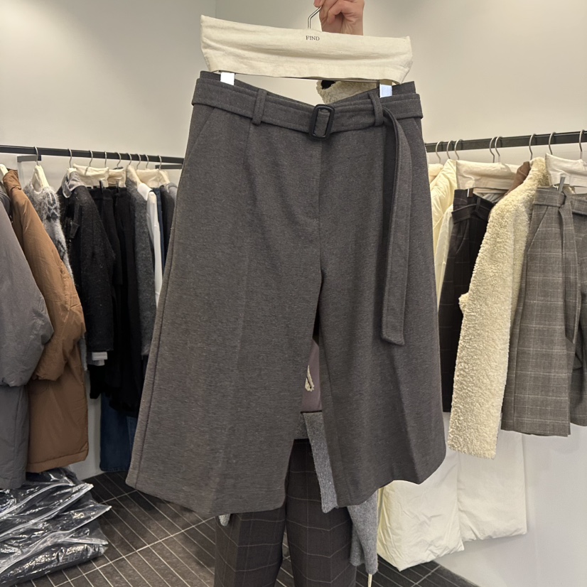FIND-P東大門㊣實拍女士新品真品職業熱賣休閑25秋冬短褲含腰帶FIND-P短褲圖色3