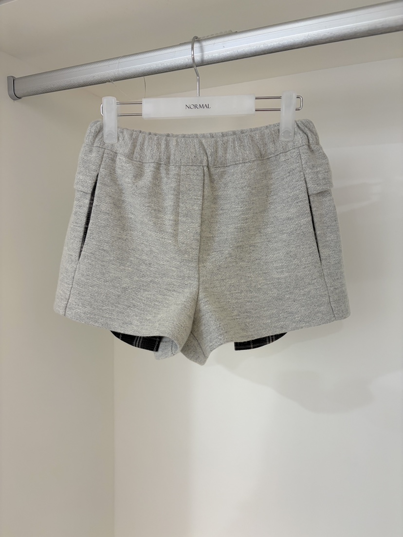 NORMAL東大門㊣代購女裝新款真品休閑25秋冬時尚熱賣短褲羊毛NORMAL短褲圖色1