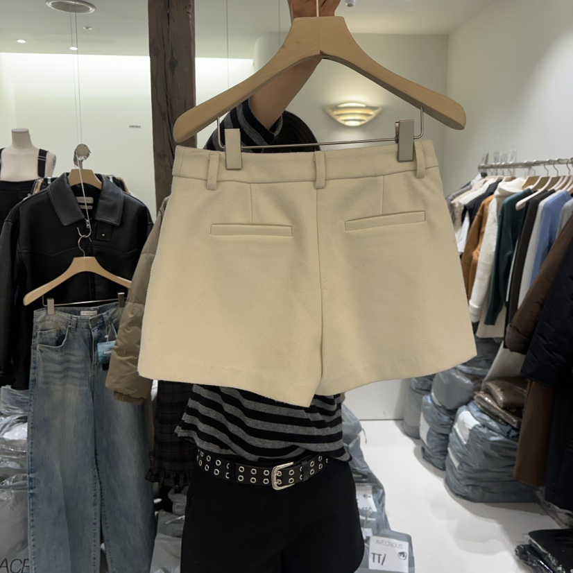AVECNOUS韓國代購㊣女裝新品熱賣人氣時尚短褲不含腰帶羊毛AVECNOUS短褲